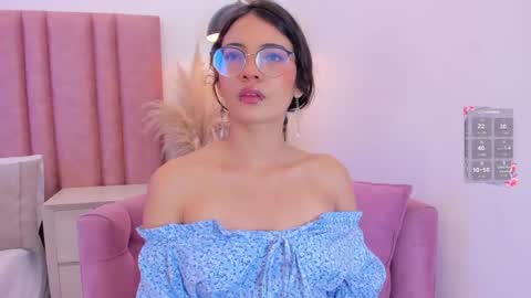 Snapshot of im_lily_ chatting on 04.18.26 Lilyy online show from 04.18.26