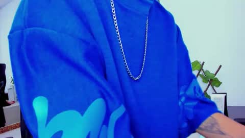 Snapshot of im_mathias chatting on 10.15.25 mathias online show from 10.15.25