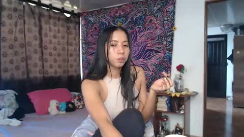 Snapshot of im_moonlight chatting on 10.27.25 Cutie pie online show from 10.27.25