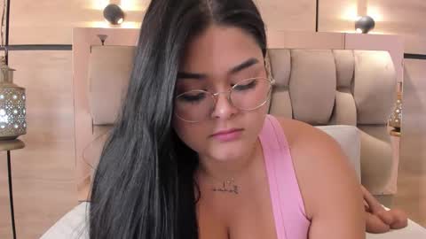 Snapshot of im_mou_ chatting on 01.17.26 im mou online show from 01.17.26