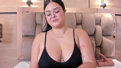 Snapshot of im_mou_ chatting on 03.03.26 im mou online show from 03.03.26