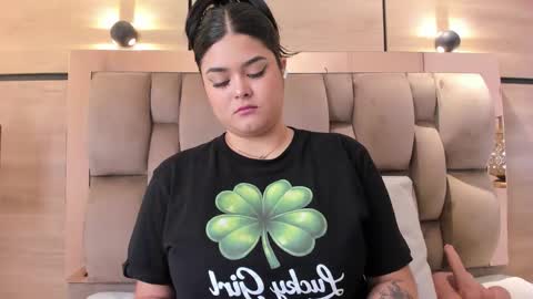 Snapshot of im_mou_ chatting on 03.17.26 im mou online show from 03.17.26