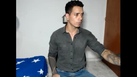 Snapshot of im_taylor24 chatting on 11.20.25 im_taylor24 online show from 11.20.25