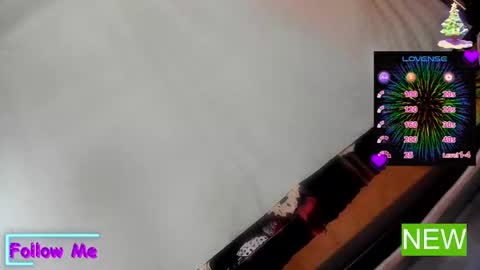 ella may online show from 12.31.24