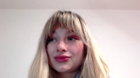 Snapshot of im_your_paradise chatting on 12.24.24 Asley online show from 12.24.24