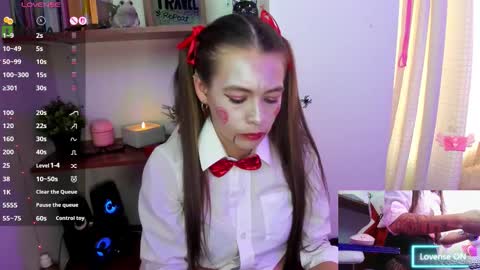 Lisa Hyga online show from 10.28.25