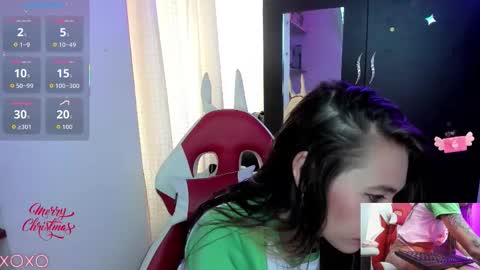 Lisa Hyga online show from 12.17.25