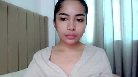 Snapshot of imbabyasian chatting on 05.11.26 Baby online show from 05.11.26