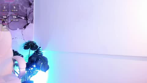 Leana online show from 02.20.25