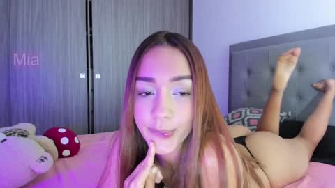 mia ---------  COL TIME online show from 02.19.25