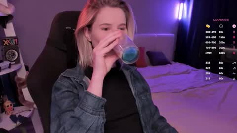 Mia online show from 03.08.26