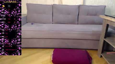 Snapshot of impress_me_more chatting on 02.25.26 online show from 02.25.26