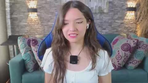 Karen  online show from 09.24.25