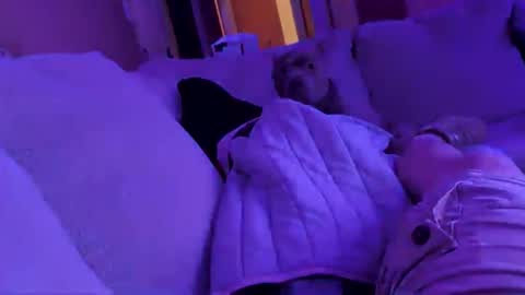 imstilljustyourmomsbf online show from 04.06.26