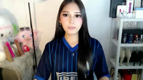 Snapshot of imyourlegalbaby chatting on 04.13.26 Aki online show from 04.13.26