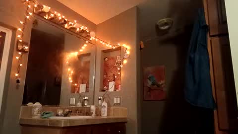 in_this_moment_ online show from 12.21.25