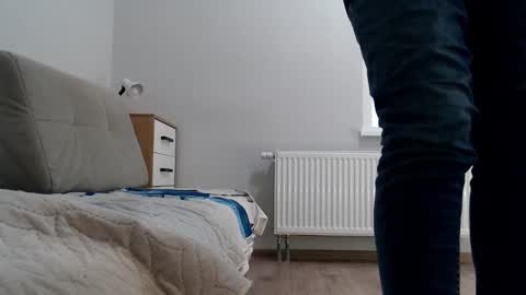 Snapshot of increible_della chatting on 02.01.25 Della online show from 02.01.25