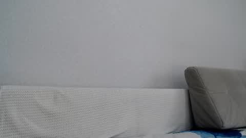 Snapshot of increible_della chatting on 02.21.25 Della online show from 02.21.25