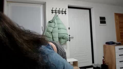 Snapshot of increible_della chatting on 02.25.26 Della online show from 02.25.26