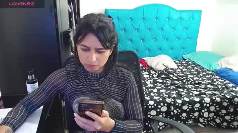 Snapshot of incubus_couple1 chatting on 02.10.25 incubus_couple1 online show from 02.10.25