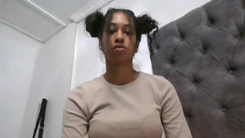 indanbella19 online show from 06.30.26
