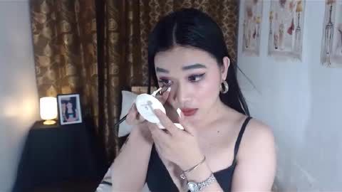 Snapshot of indestructabletrixie chatting on 01.08.25 indestructabletrixie online show from 01.08.25