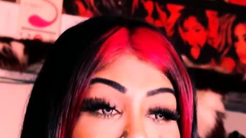 Snapshot of indian_dreamgirl chatting on 11.10.25 Bella Ambrosia online show from 11.10.25