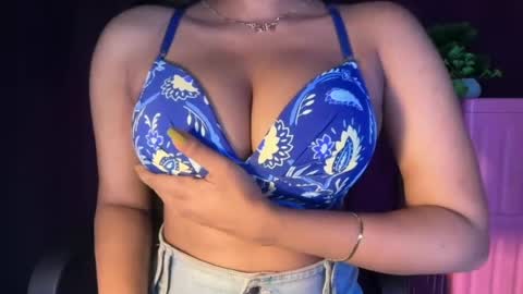 Raya  online show from 04.18.26