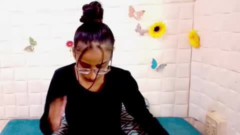 Snapshot of indianbootylicious1 chatting on 01.14.26 nala online show from 01.14.26