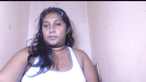 Snapshot of indiancoco chatting on 05.06.26 candice online show from 05.06.26