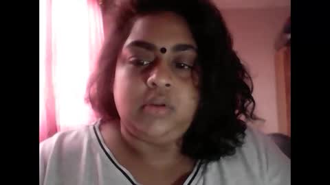 Snapshot of indianpooja1027 chatting on 11.07.25 indianpooja1027 online show from 11.07.25