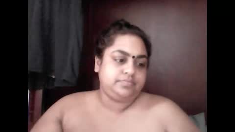 Snapshot of indianpooja1027 chatting on 03.27.26 indianpooja1027 online show from 03.27.26
