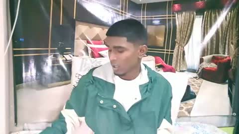 Snapshot of indianthuggin chatting on 07.13.26 BabyFace online show from 07.13.26