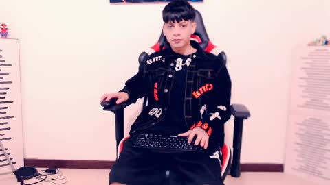 Snapshot of indomitablebeast chatting on 05.16.26 matias online show from 05.16.26