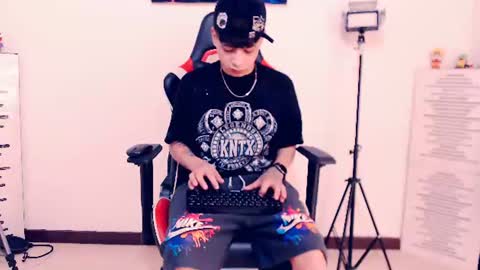 Snapshot of indomitablebeast chatting on 06.30.26 matias online show from 06.30.26