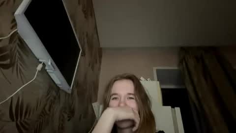 Snapshot of inespacheco chatting on 03.24.26 Sofia online show from 03.24.26