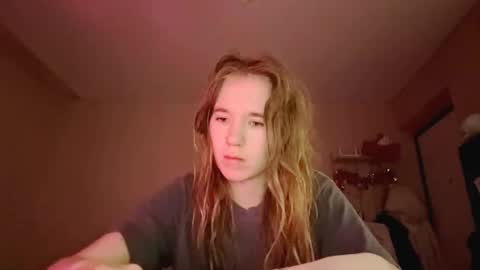 Snapshot of inespacheco chatting on 03.26.26 Sofia online show from 03.26.26