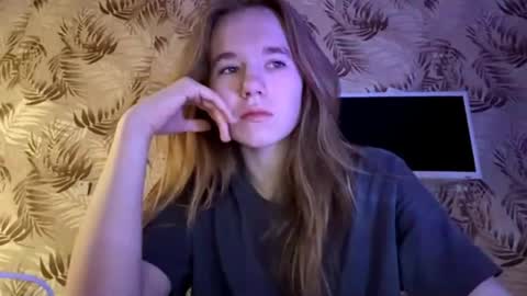 Snapshot of inespacheco chatting on 03.28.26 Sofia online show from 03.28.26