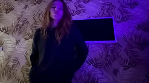 Snapshot of inespacheco chatting on 03.31.26 Sofia online show from 03.31.26