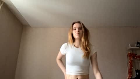 Snapshot of inespacheco chatting on 04.03.26 Sofia online show from 04.03.26