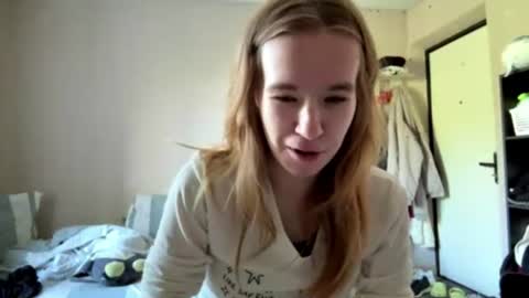 Snapshot of inespacheco chatting on 07.05.26 Sofia online show from 07.05.26