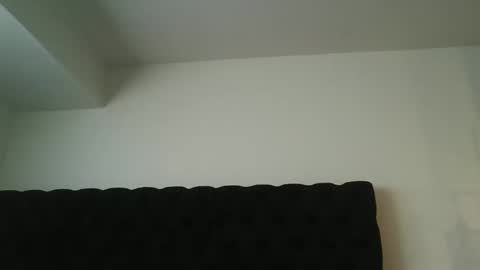 Snapshot of inessalovely23 chatting on 11.21.25 inessalovely23 online show from 11.21.25