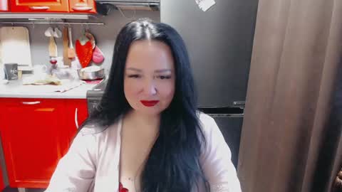 Snapshot of infinity_loveliness chatting on 01.10.25 Infinity online show from 01.10.25