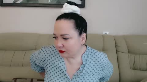 Snapshot of infinity_loveliness chatting on 02.04.25 Infinity online show from 02.04.25