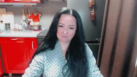 Snapshot of infinity_loveliness chatting on 03.12.25 Infinity online show from 03.12.25