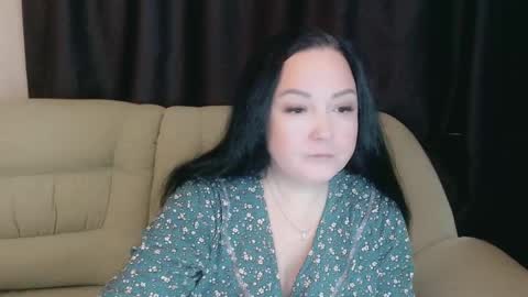 Snapshot of infinity_loveliness chatting on 10.04.25 Infinity online show from 10.04.25