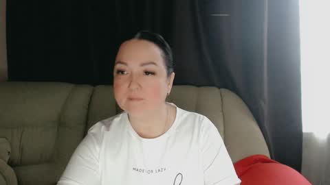 Snapshot of infinity_loveliness chatting on 11.05.25 Infinity online show from 11.05.25