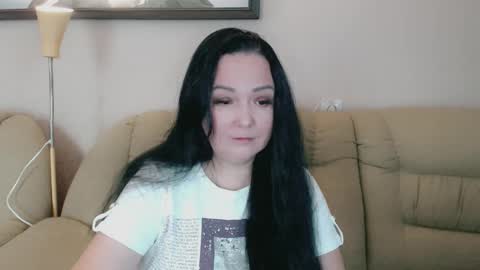 Snapshot of infinity_loveliness chatting on 11.12.25 Infinity online show from 11.12.25