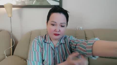 Snapshot of infinity_loveliness chatting on 11.17.25 Infinity online show from 11.17.25