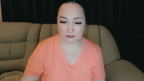 Snapshot of infinity_loveliness chatting on 11.25.25 Infinity online show from 11.25.25